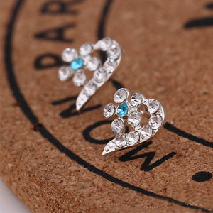 Women Exquisite Small Stud Earrings