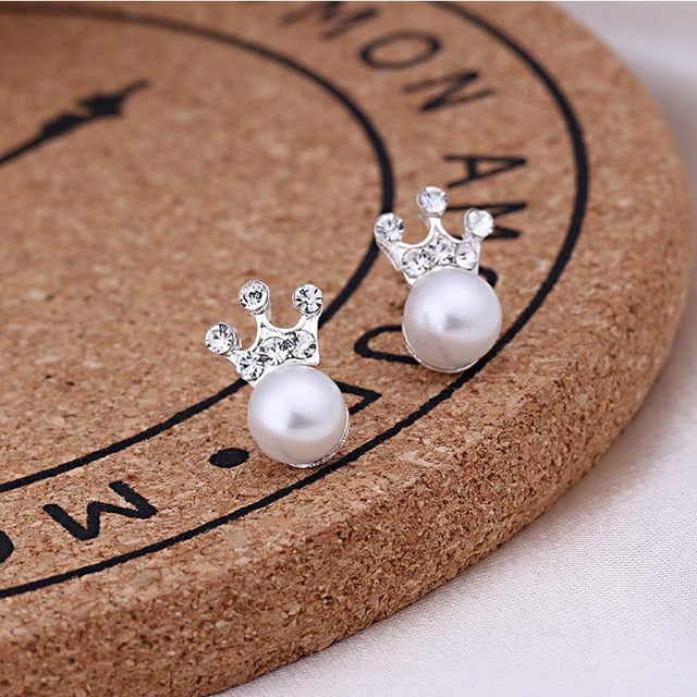 Women Exquisite Small Stud Earrings