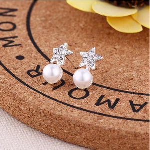 Women Exquisite Small Stud Earrings