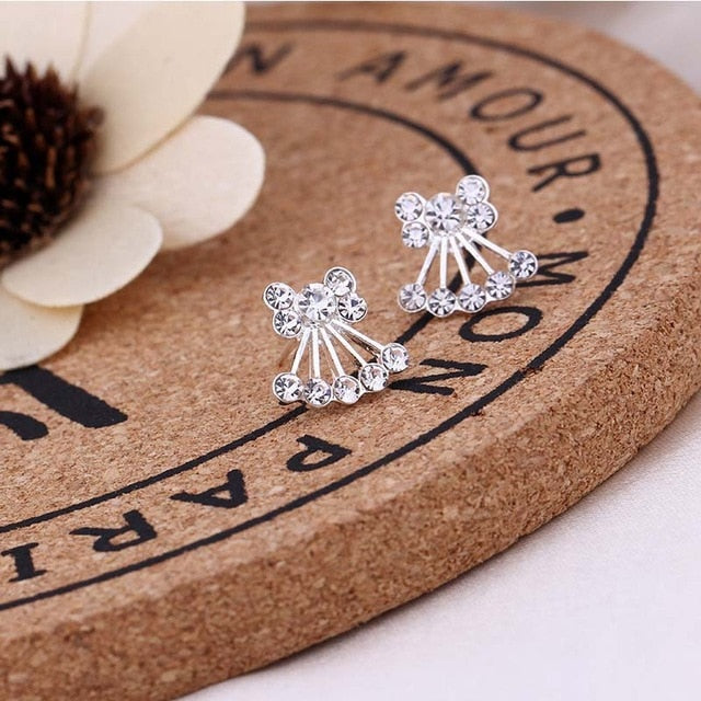 Women Exquisite Small Stud Earrings